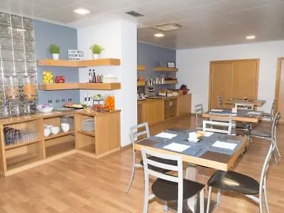Hotel Serrano Córdoba 2*,